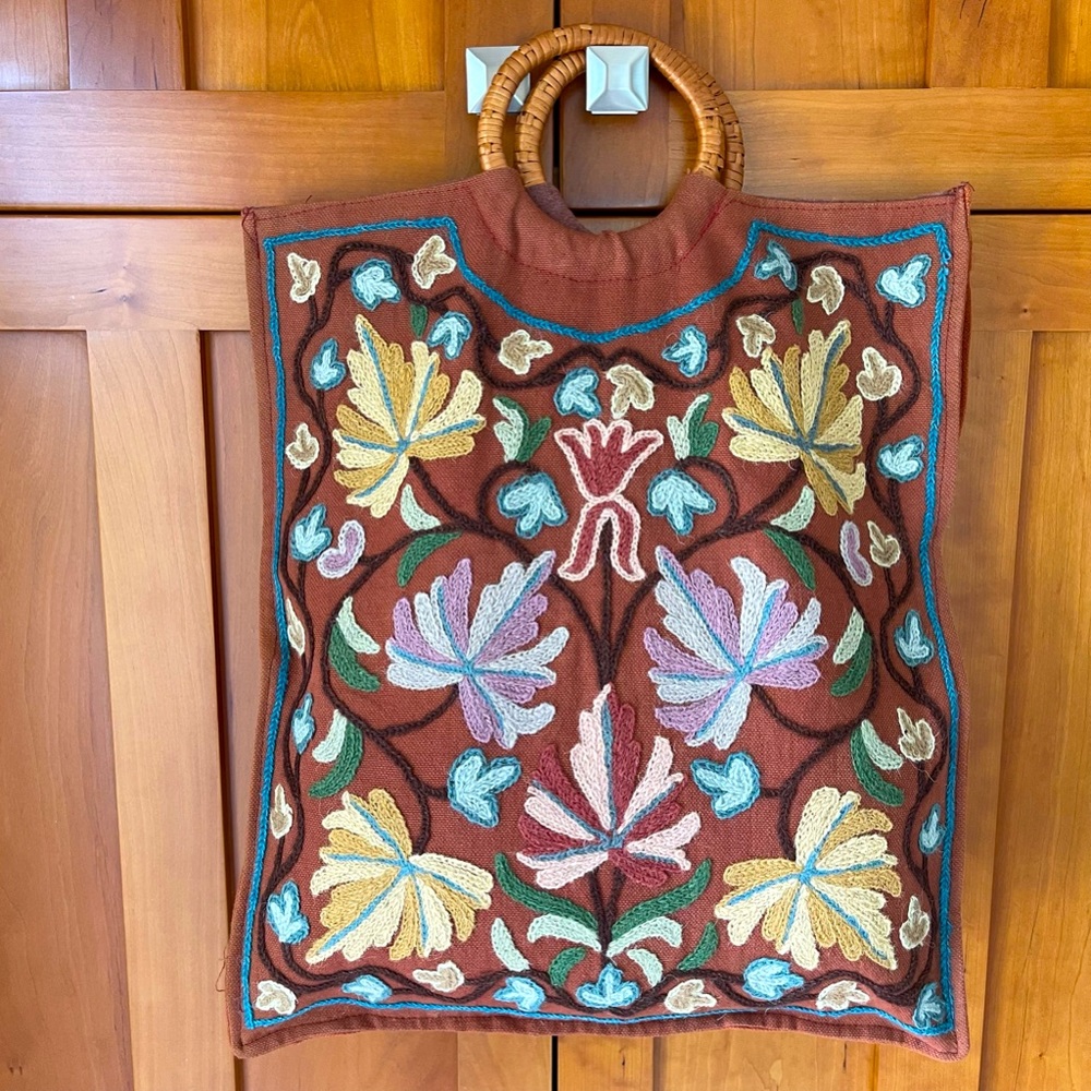 Vintage embroidered tote handbag